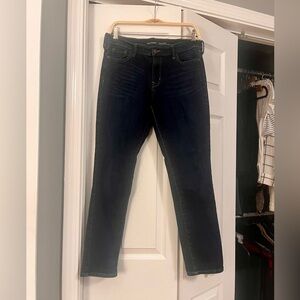 Old Navy Original Fit Mid Rise Jeans Timeless Style 8 Short Dark Wash